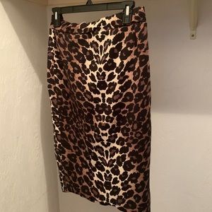Gianni Bini size large leopard pencil skirt